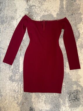Lulus off the shoulder deep v bodycon dress